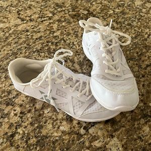 Rebel ruthless cheer shoes